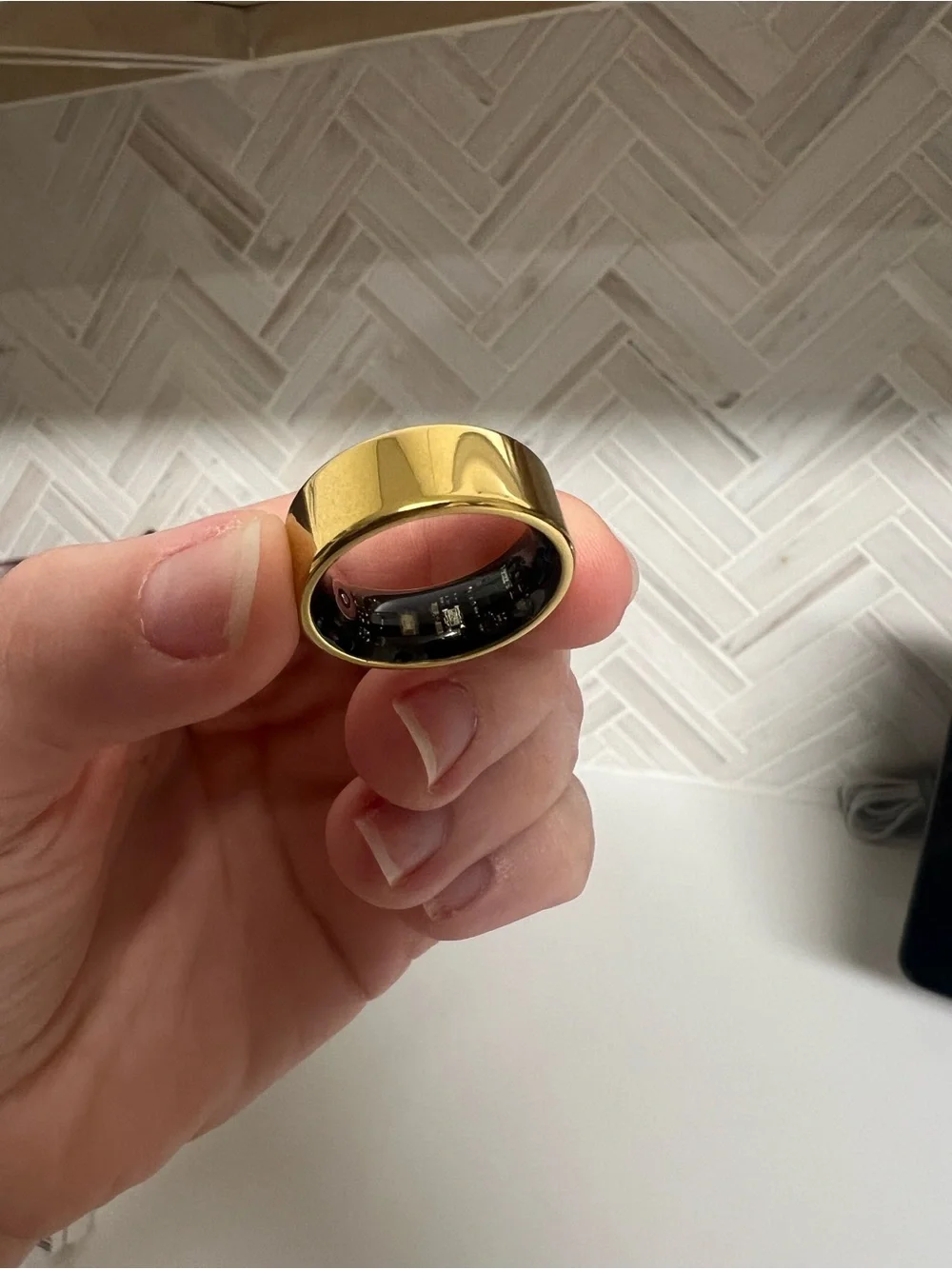 Halo Smart Ring in Gold and Black